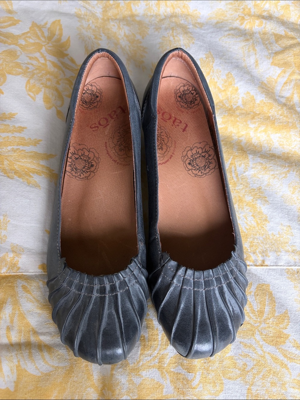 Leather Taos Pumps - Picture 8 of 11